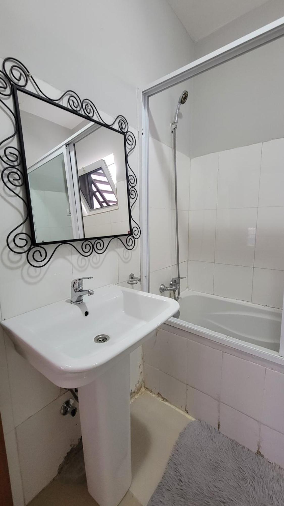Praia Guest House Ngoại thất bức ảnh