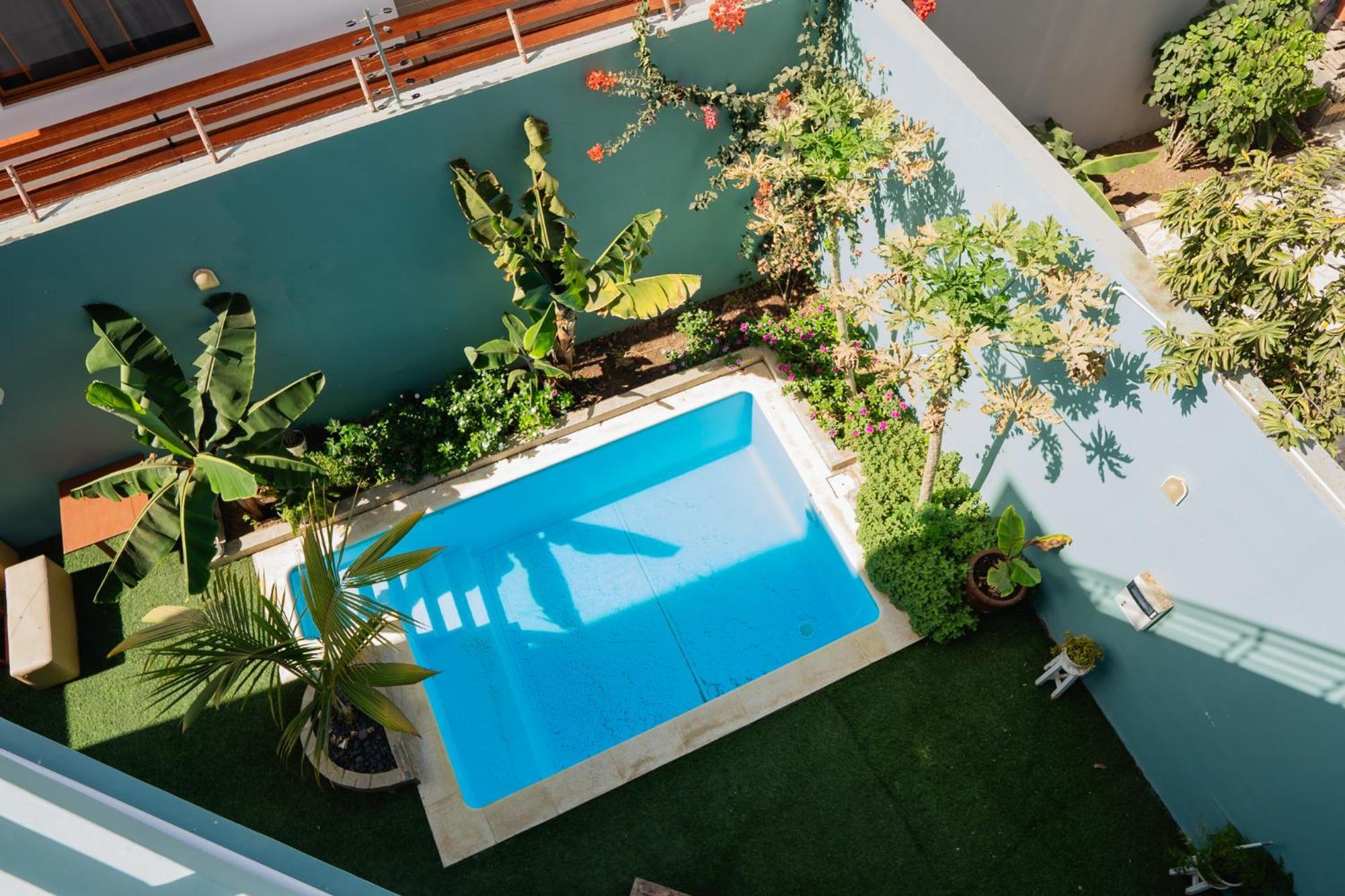 Praia Guest House Ngoại thất bức ảnh