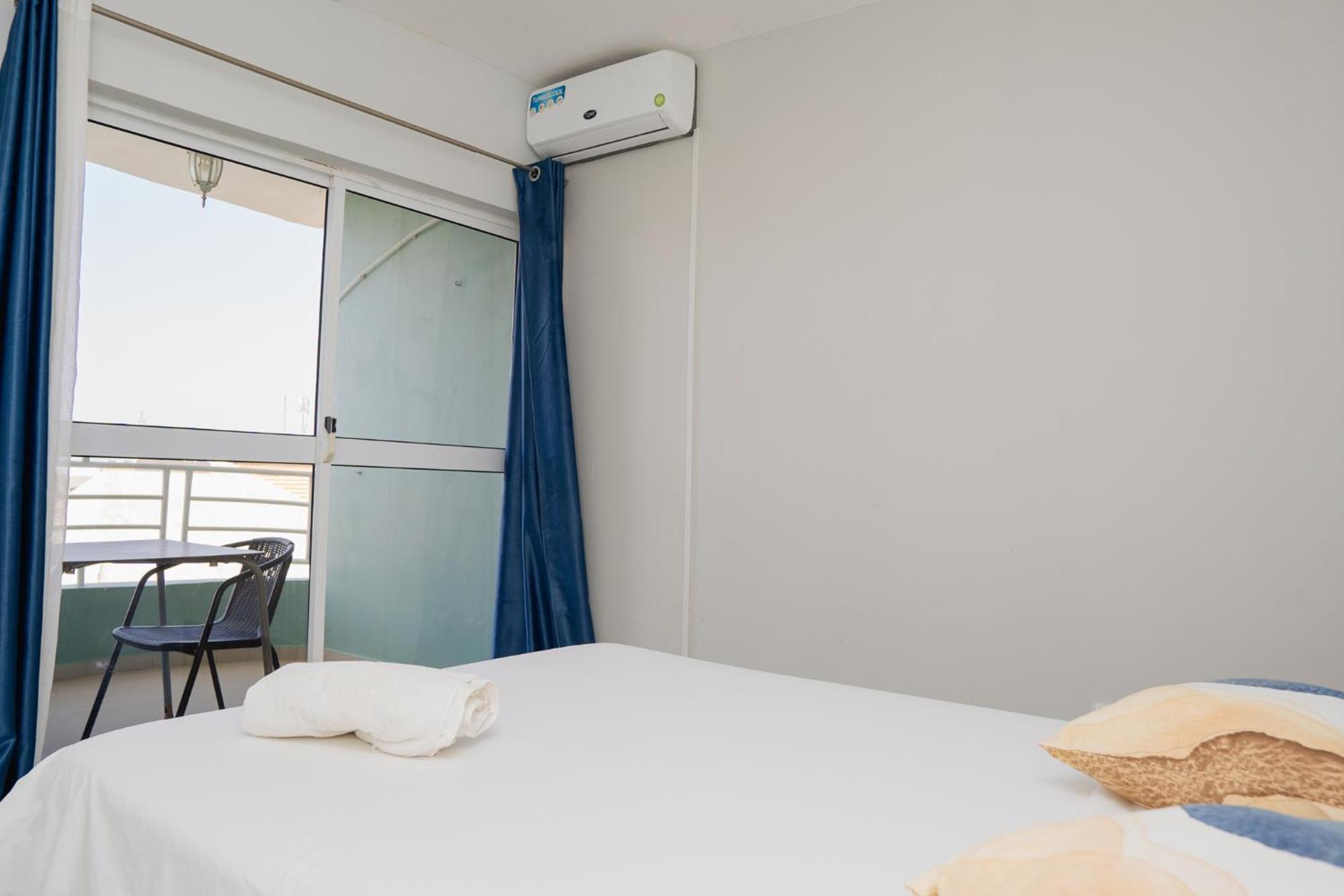 Praia Guest House Ngoại thất bức ảnh