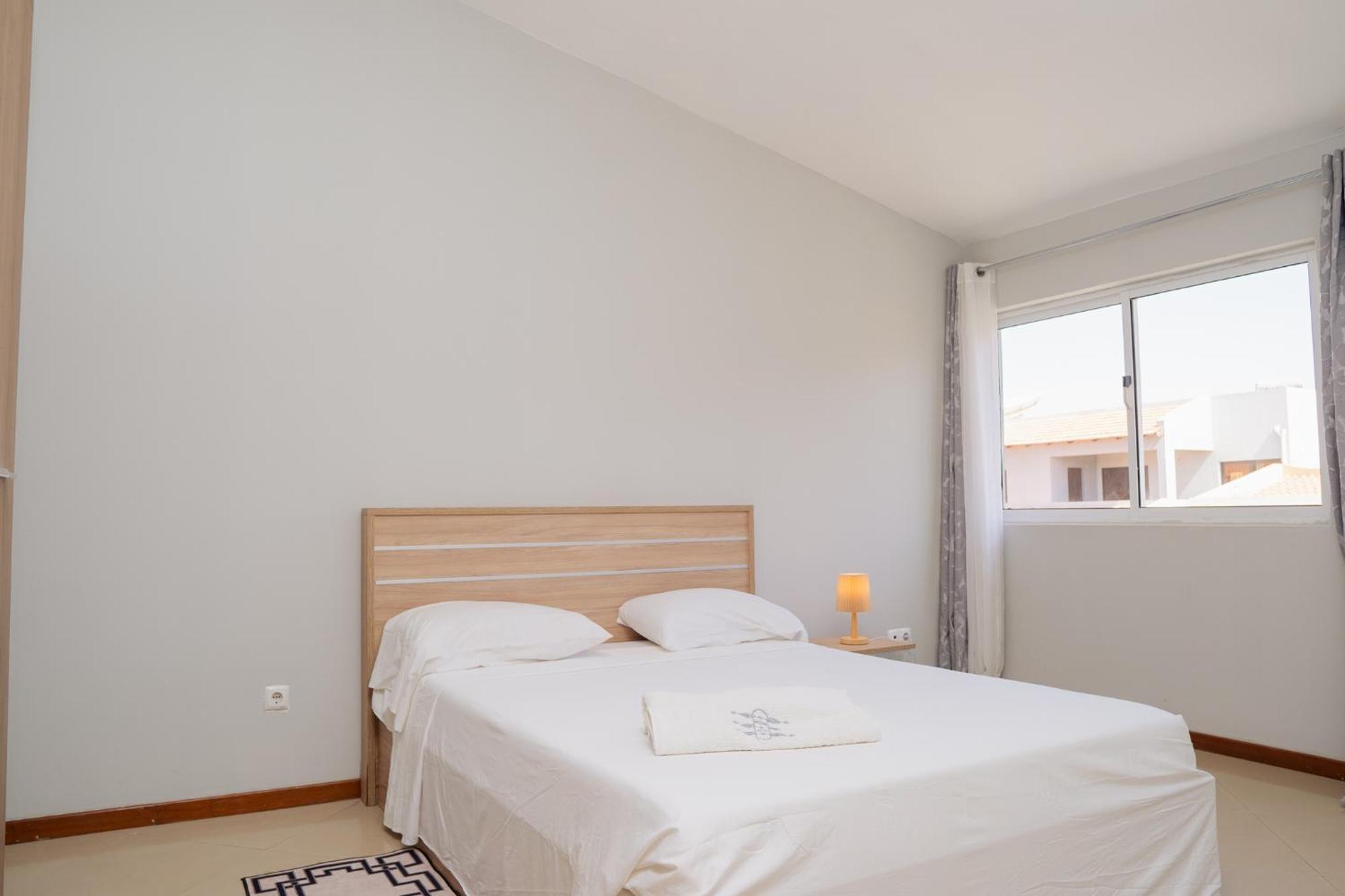 Praia Guest House Ngoại thất bức ảnh
